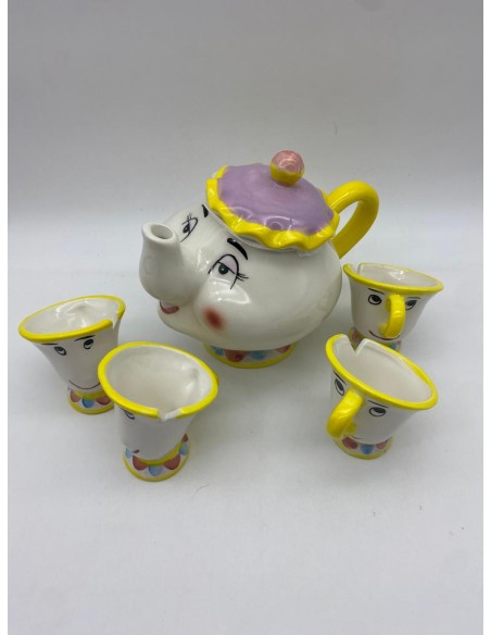 SET DE TETERA CON 4 TAZAS DE LA BELLA Y LA BESTIA