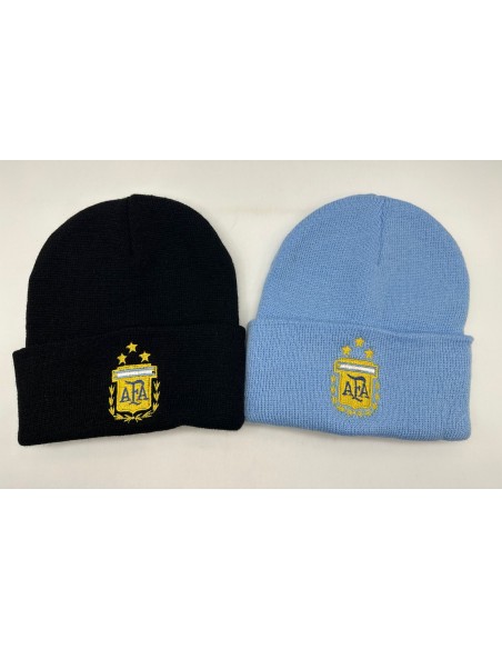 GORRO TEJIDO NEGRO CON BORDADO ESCUDO AFA