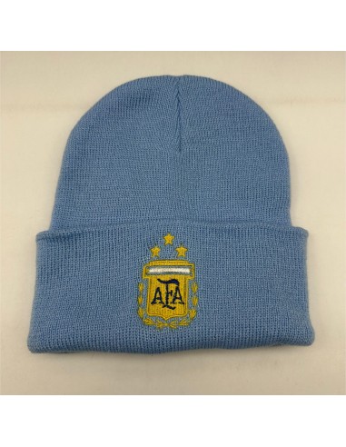 GORRO TEJIDO CELESTE CON BORDADO ESCUDO AFA