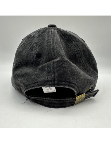 GORRA PRELAVADA NEGRA CON BORDADO ESCUDO AFA