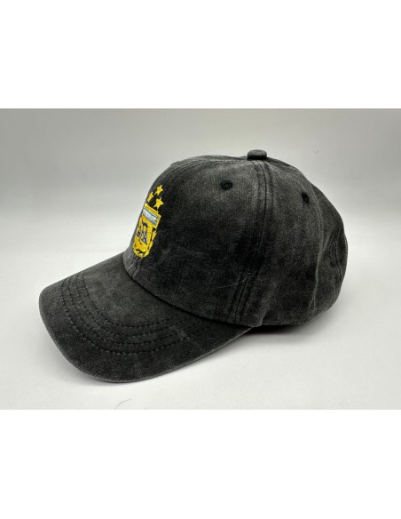 GORRA PRELAVADA NEGRA CON BORDADO ESCUDO AFA