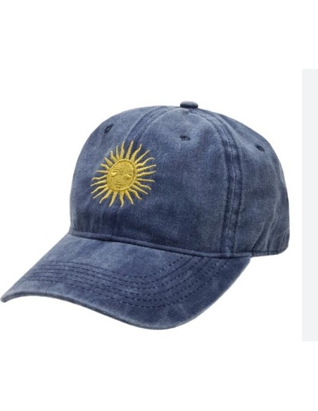 GORRA PRELAVADA AZUL CON BORDADO SOL DE MAYO
